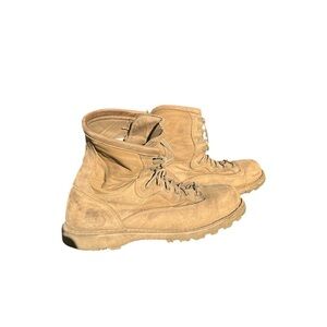Men’s Marine Corps suede used Tan Boots. Size 13 by Vibram